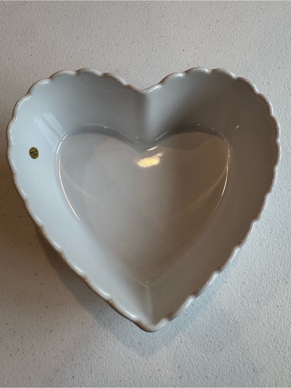 Heart-Shaped Ceramic Serving Bowl Plant Dish Knickknack Trinket Tray — White